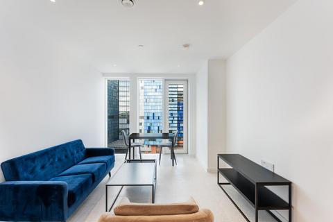 Studio to rent, Bouchon Point, The Silk District, E1