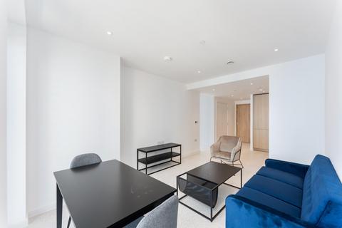 Studio to rent, Bouchon Point, The Silk District, E1