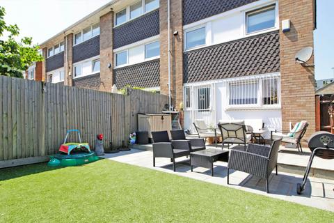 25 The Glen, Bromley, BR2 0JB