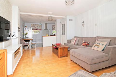 25 The Glen, Bromley, BR2 0JB