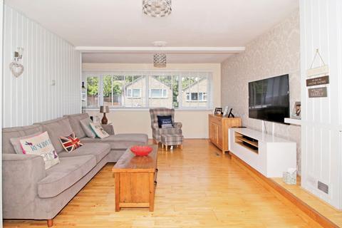25 The Glen, Bromley, BR2 0JB