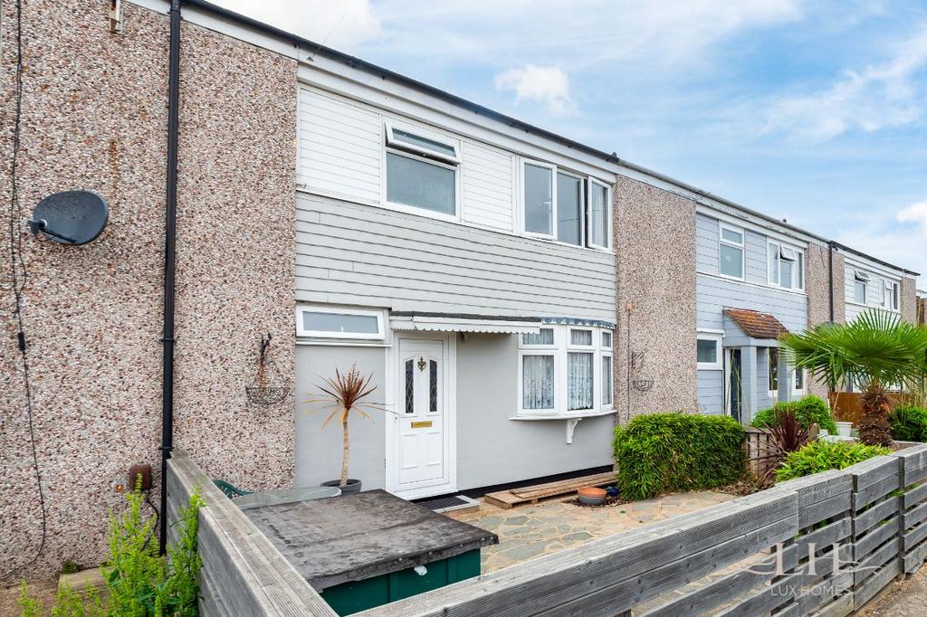 First Avenue, Canvey Island 3 bed terraced house for sale £300,000