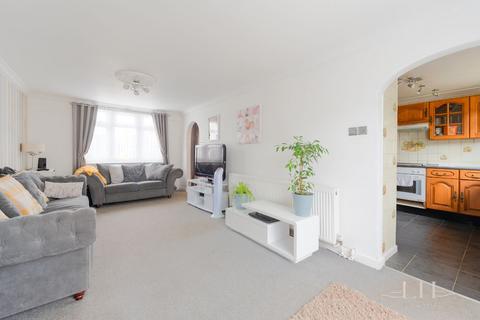 3 bedroom terraced house for sale, First Avenue, Canvey Island