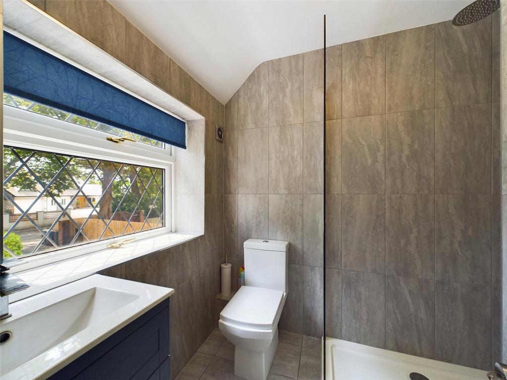 En Suite Shower Room