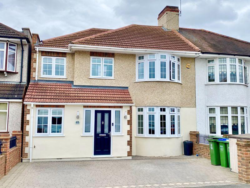 First Avenue, Bexleyheath 4 bed semidetached house £650,000
