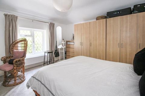 10 Romill Close, West End, Southampton, SO18 3NE