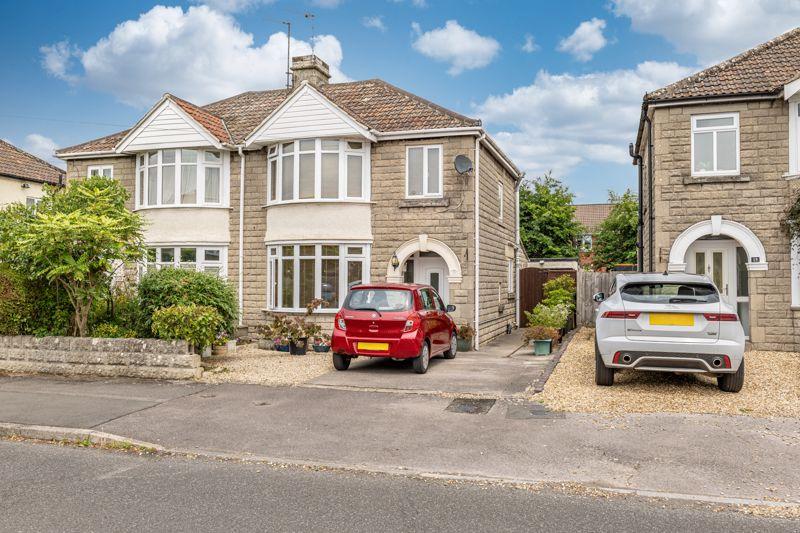 Longford Road, Melksham SN12 3 bed semidetached house for sale £300,000