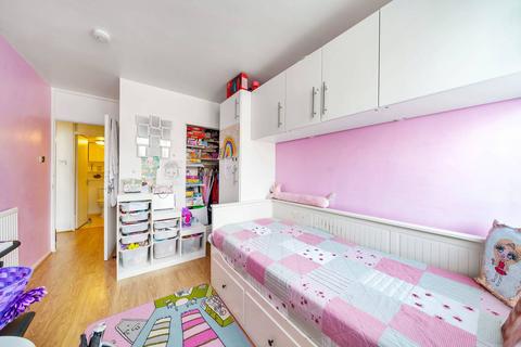 2 bedroom flat for sale, Comber Grove, Camberwell, London, SE5