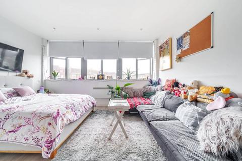 undefined, Imperial Drive, Rayners Lane, Harrow, HA2