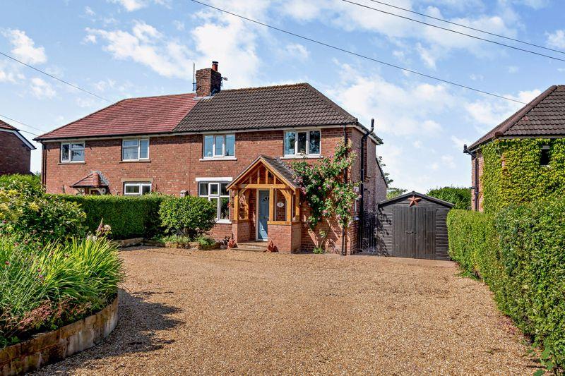 Utkinton, Nr Tarporley 3 bed semidetached house for sale £400,000