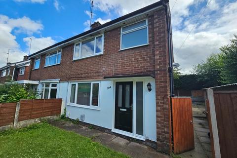 3 bedroom semi-detached house to rent, Rochdale Road, Middleton, M24 2QA