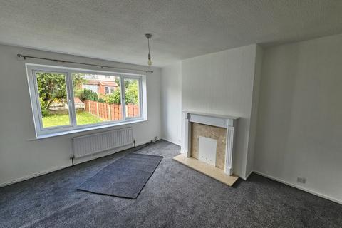 3 bedroom semi-detached house to rent, Rochdale Road, Middleton, M24 2QA