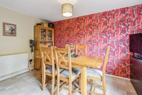 3 bedroom terraced house for sale - Tubbs Close, Grove
