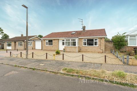 9 Bengeys Road, Necton, Swaffham, PE37 8LZ