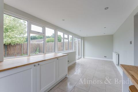 9 Bengeys Road, Necton, Swaffham, PE37 8LZ