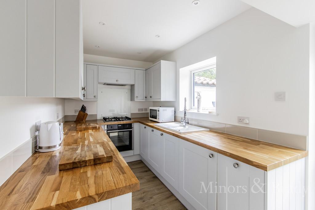 Skeyton Road, North Walsham 3 bed semidetached house £285,000