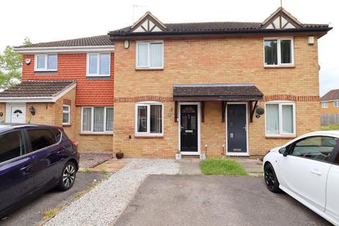 38 Elveden Close, Luton, LU2 7FF
