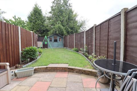 38 Elveden Close, Luton, LU2 7FF