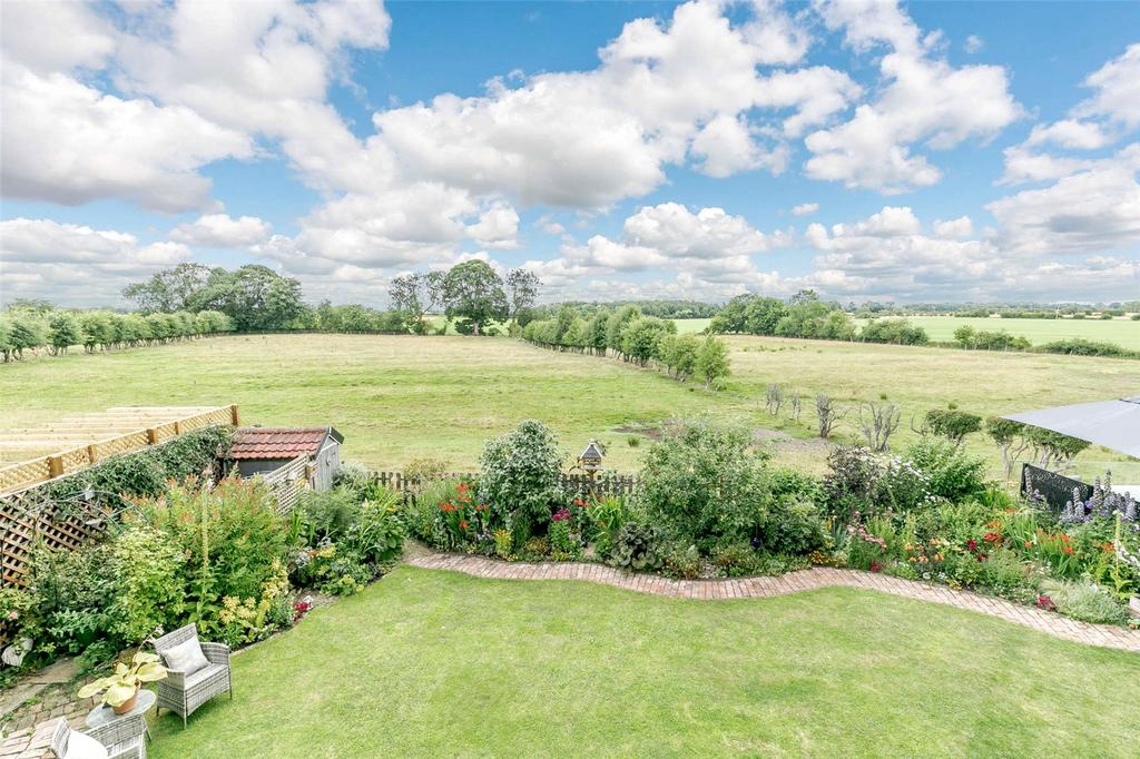 HolmeonSwale, Thirsk, North Yorkshire 5 bed detached house for sale