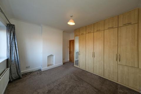 2 bedroom terraced house to rent, Southern Street, Stockton Heath, Warrington