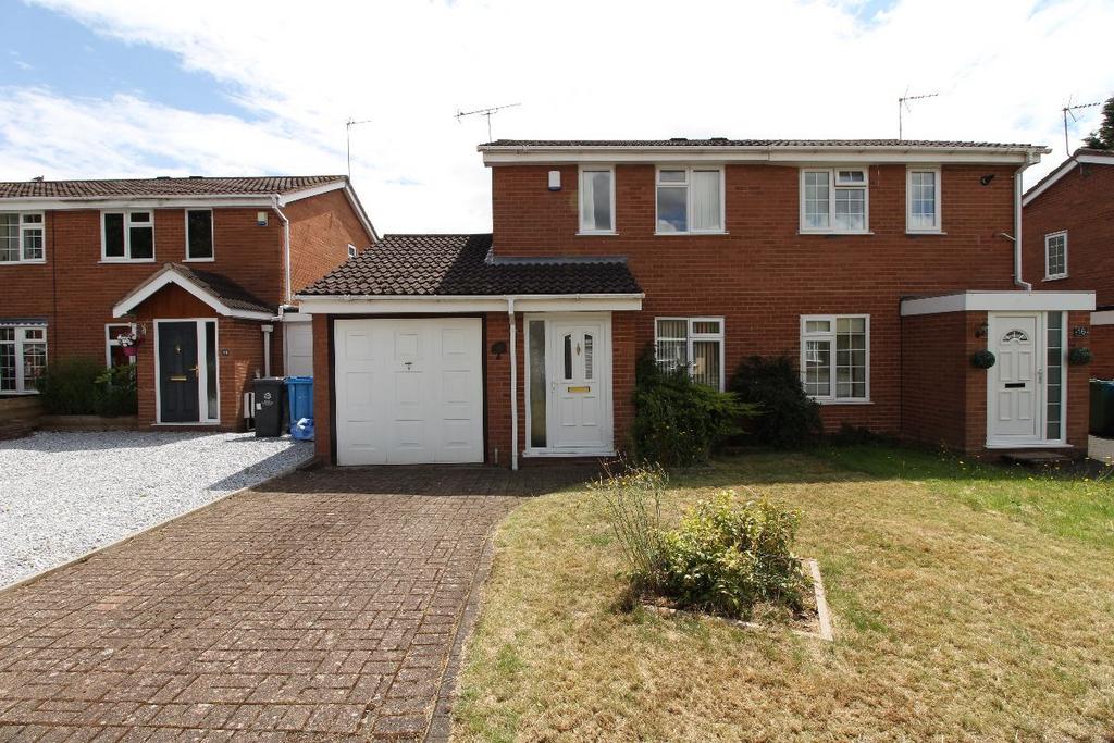 Levington Close, Wolverhampton 2 bed semidetached house for sale £