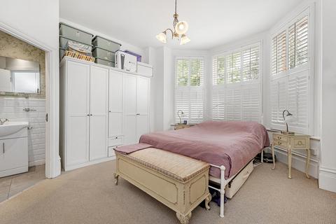 Flat A, 22 Rodway Road, Bromley, BR1 3JL