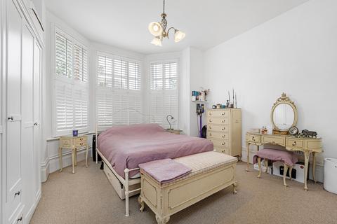 Flat A, 22 Rodway Road, Bromley, BR1 3JL