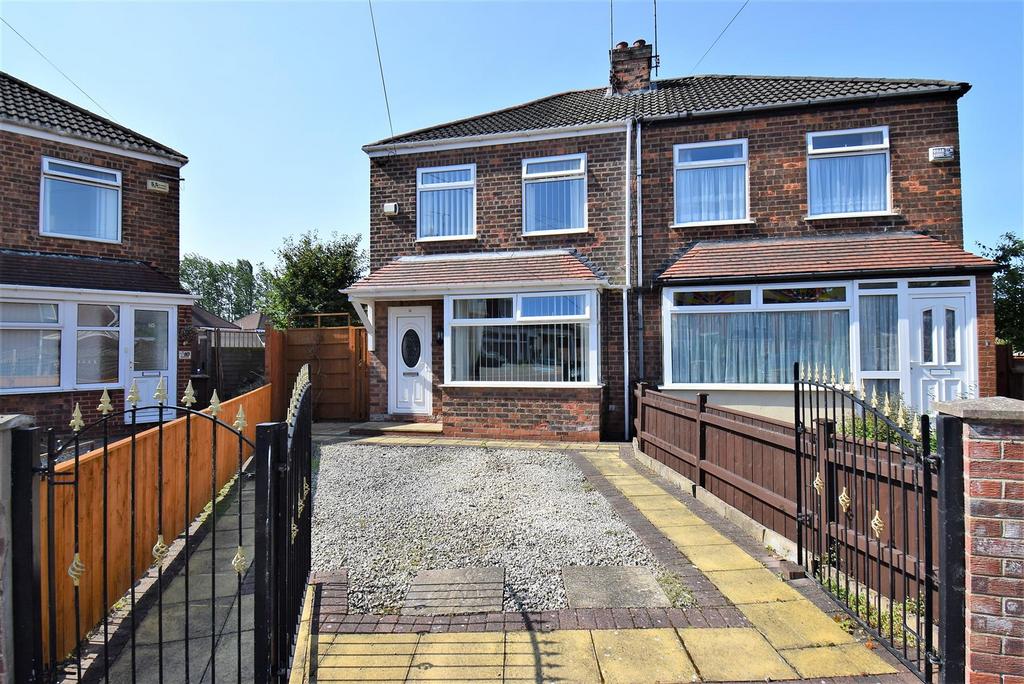 Acadia Grove, Hessle 3 bed semidetached house for sale £215,000