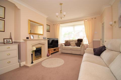 11 Acadia Grove, Hessle, HU13 0AL