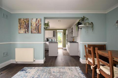 11 Acadia Grove, Hessle, HU13 0AL