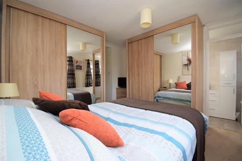 11 Acadia Grove, Hessle, HU13 0AL