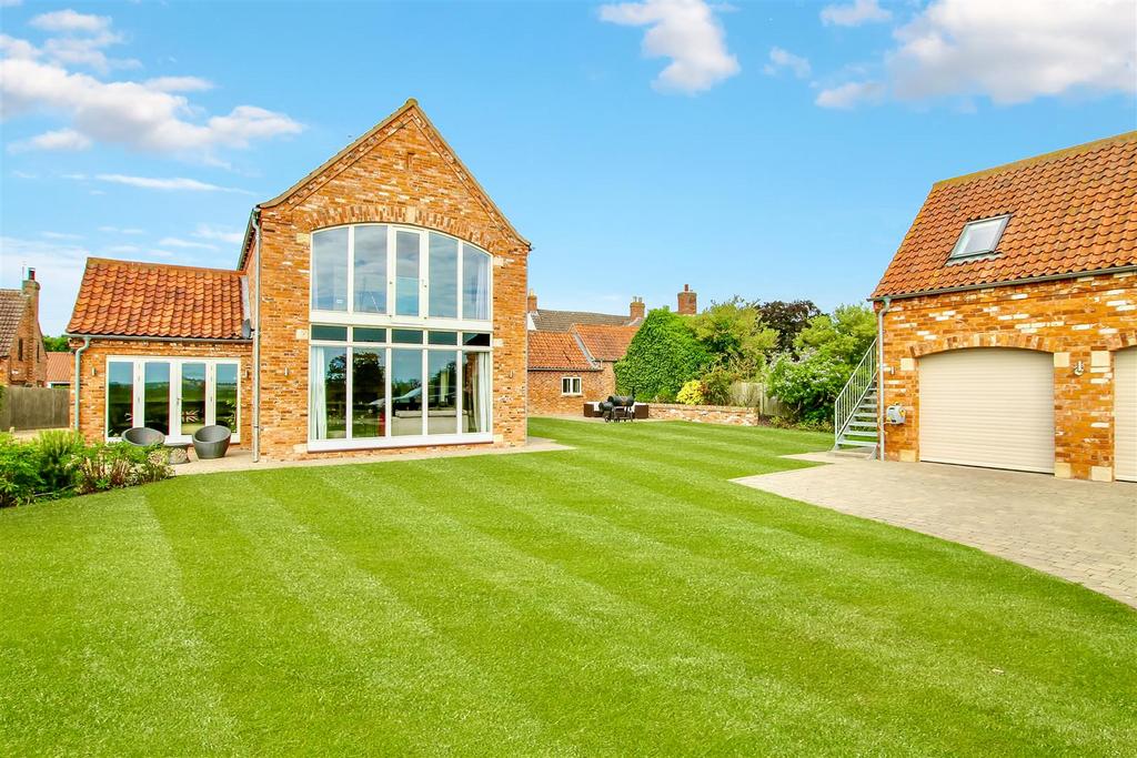 IMG 2002 Lines on lawn and blue skies.jpg