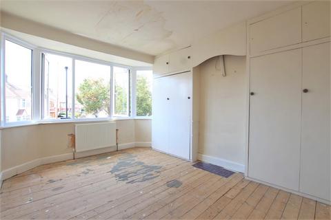 28 Bulstrode Gardens, Hounslow, TW3 3AJ