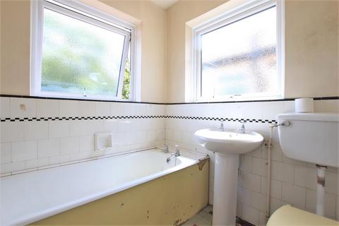 28 Bulstrode Gardens, Hounslow, TW3 3AJ