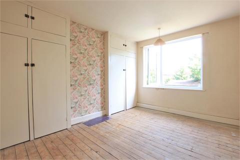 28 Bulstrode Gardens, Hounslow, TW3 3AJ