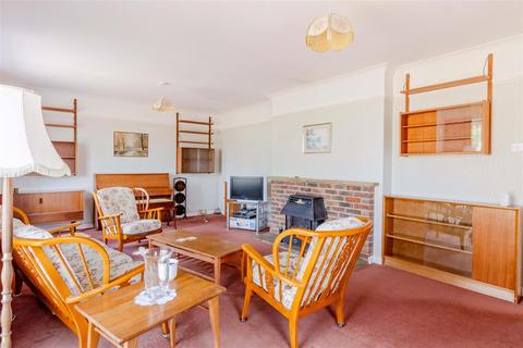 11 Ashfold Avenue, Worthing, BN14 0AP