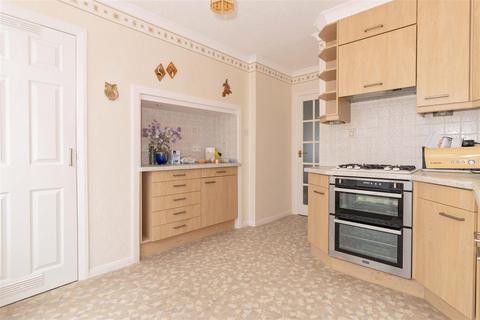 11 Ashfold Avenue, Worthing, BN14 0AP