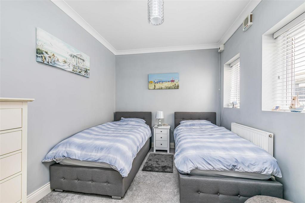 Flat 1, 25 Studland Road , Alum Chine-Small-Portic