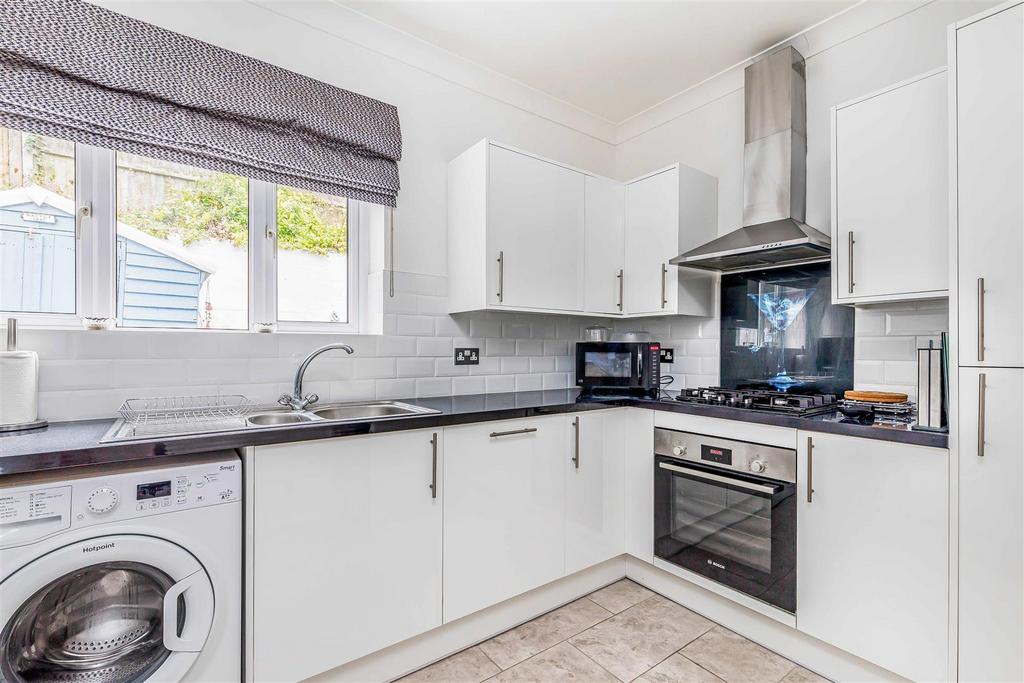 Flat 1, 25 Studland Road , Alum Chine-Small-Portic
