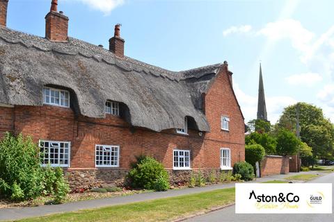 4 bedroom cottage for sale, Main Street, Queniborough, Leicestershire.