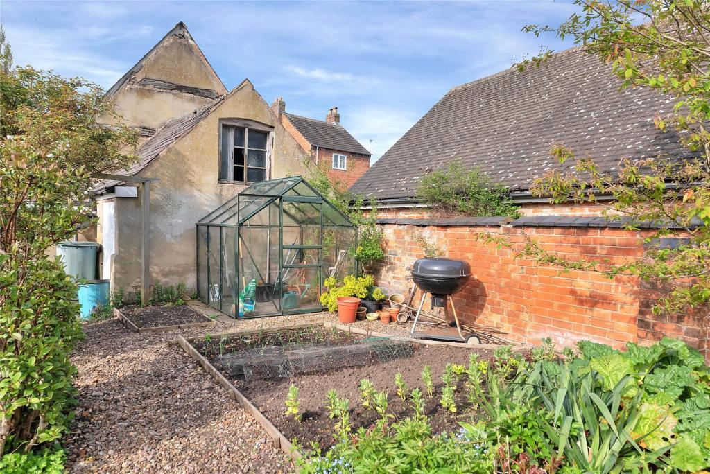 Vegetable garden