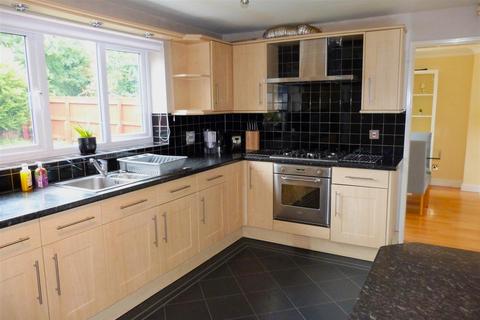 4 bedroom detached house for sale, Anthony Close, Syston