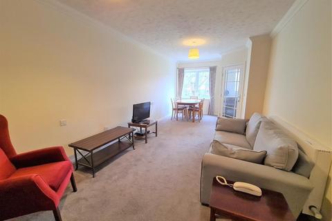 1 bedroom retirement property for sale, Denmark Road, Carshalton, Surrey, SM5 2FQ