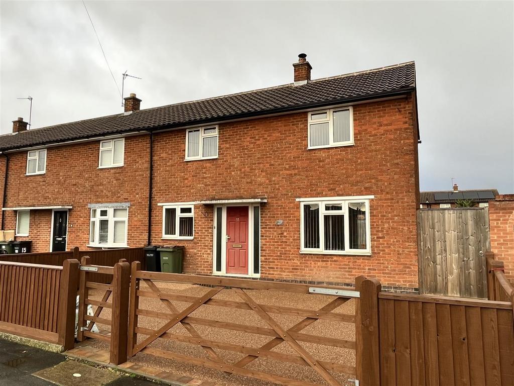 Warwick Road, Wigston 2 bed end of terrace house for sale £210,000