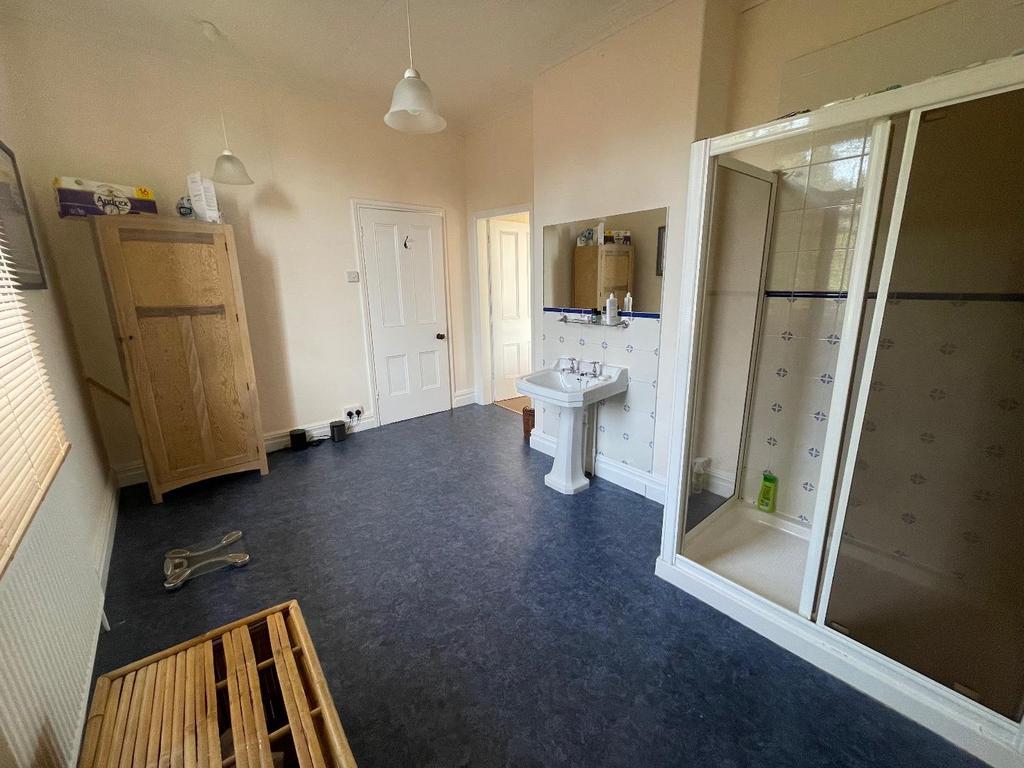 En suite shower room
