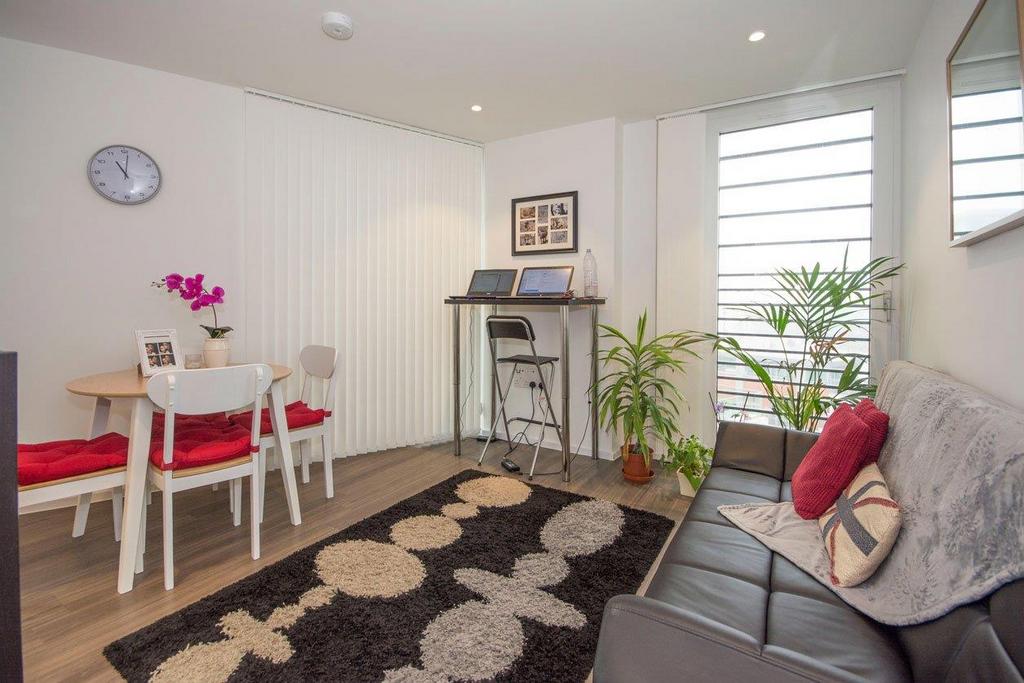 Aurora Apartments, Wandsworth SW18 1 bed apartment £1,700 pcm (£392 pw)
