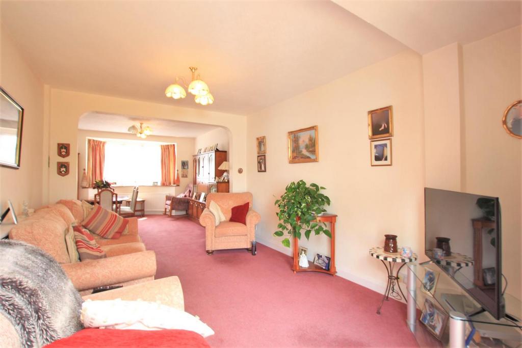 Eton Avenue, Heston TW5 3 bed semidetached house for sale £625,000