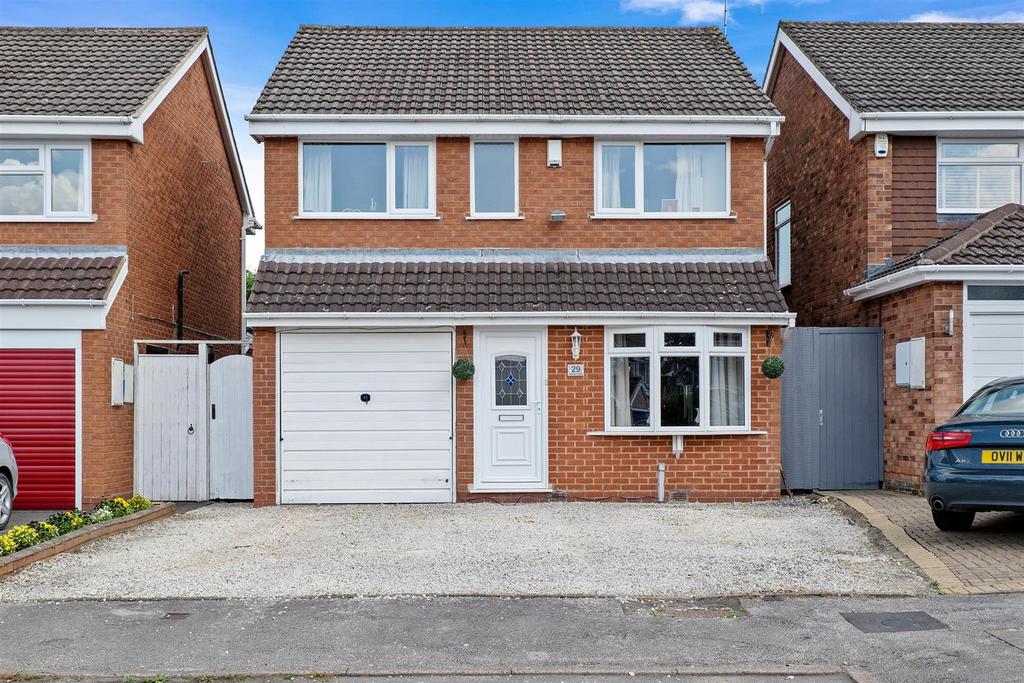 Oberon Close, Nuneaton 3 bed detached house for sale £300,000