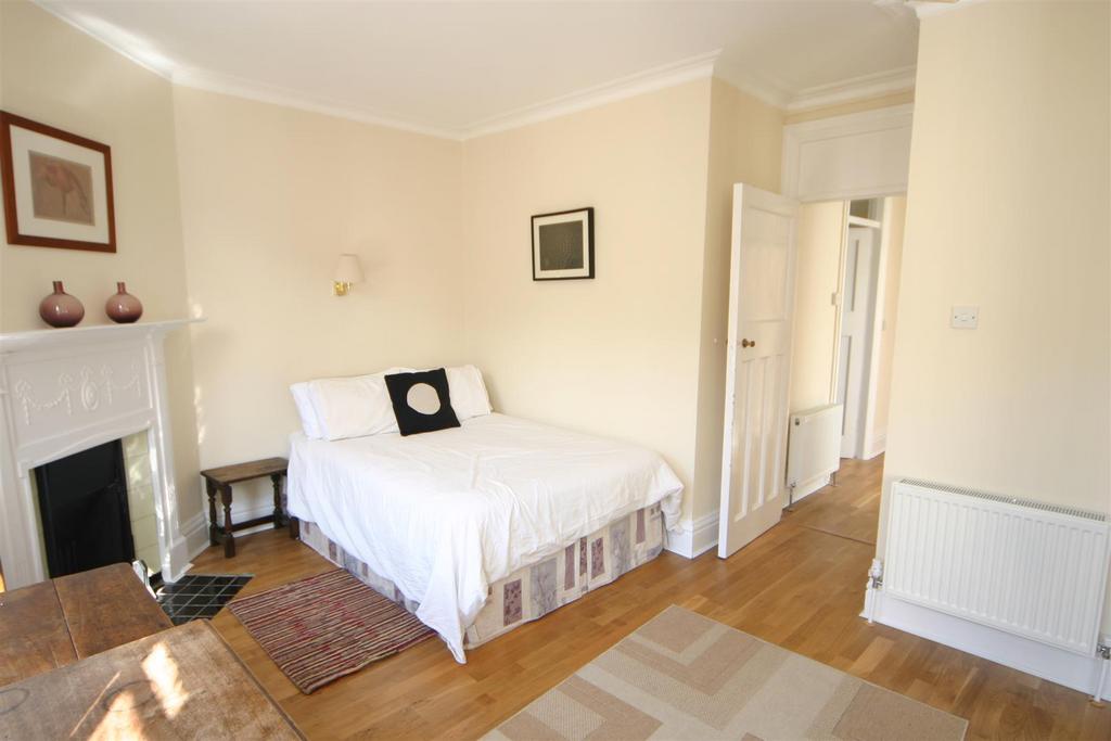 Melcombe Court 15 master 1.JPG