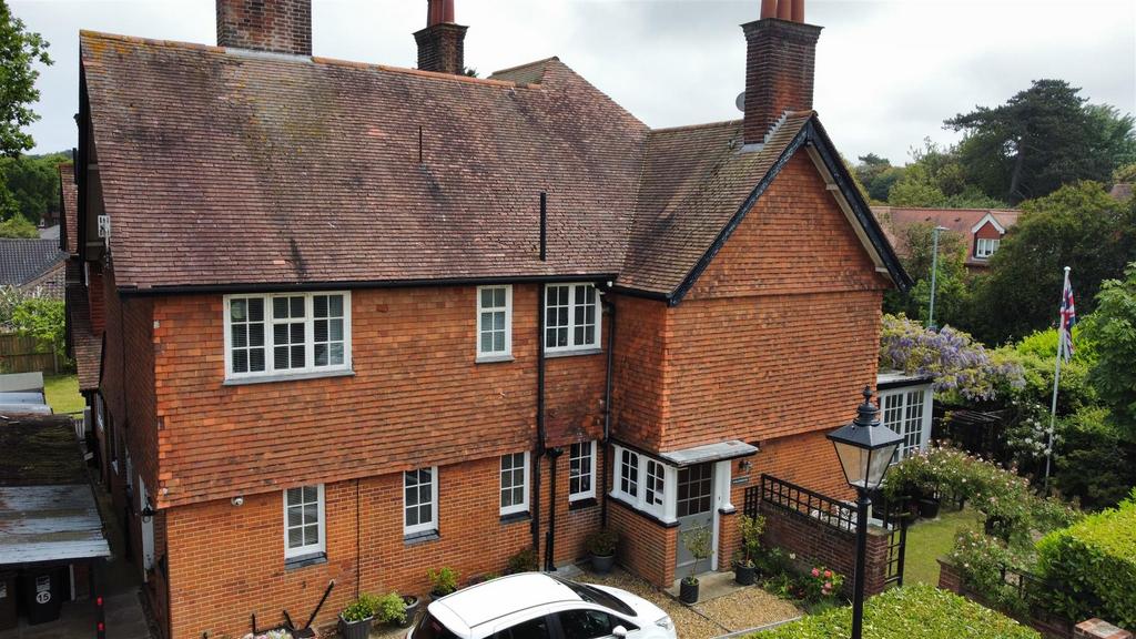 15 Cliff Avenue, Cromer 6 bed semidetached house for sale £725,000
